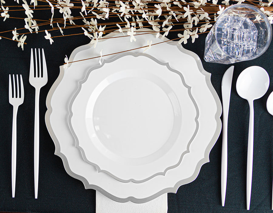 Novelty Flatware White Knives - 32 Count