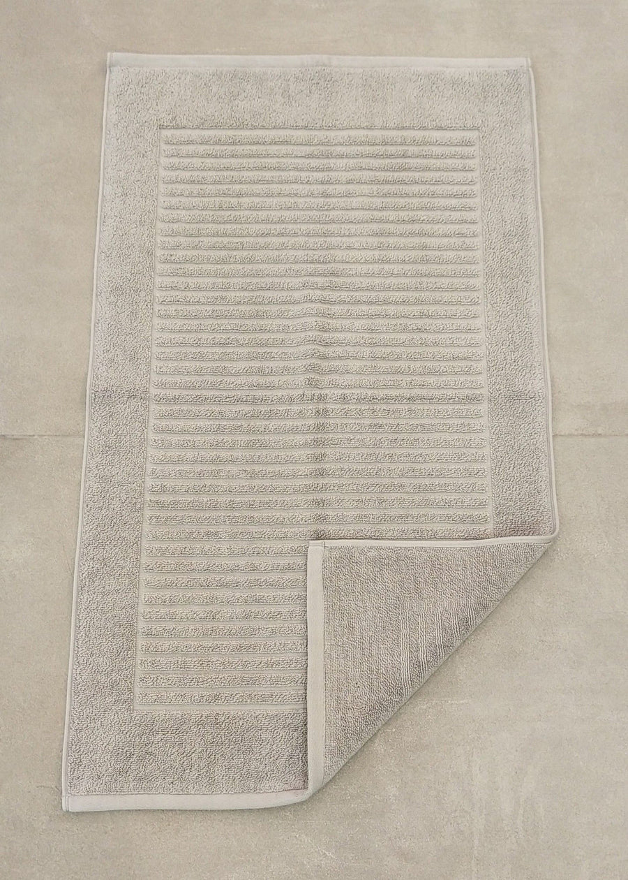 Ribonett Towel Collection Bath Mat - The Closeout Connection