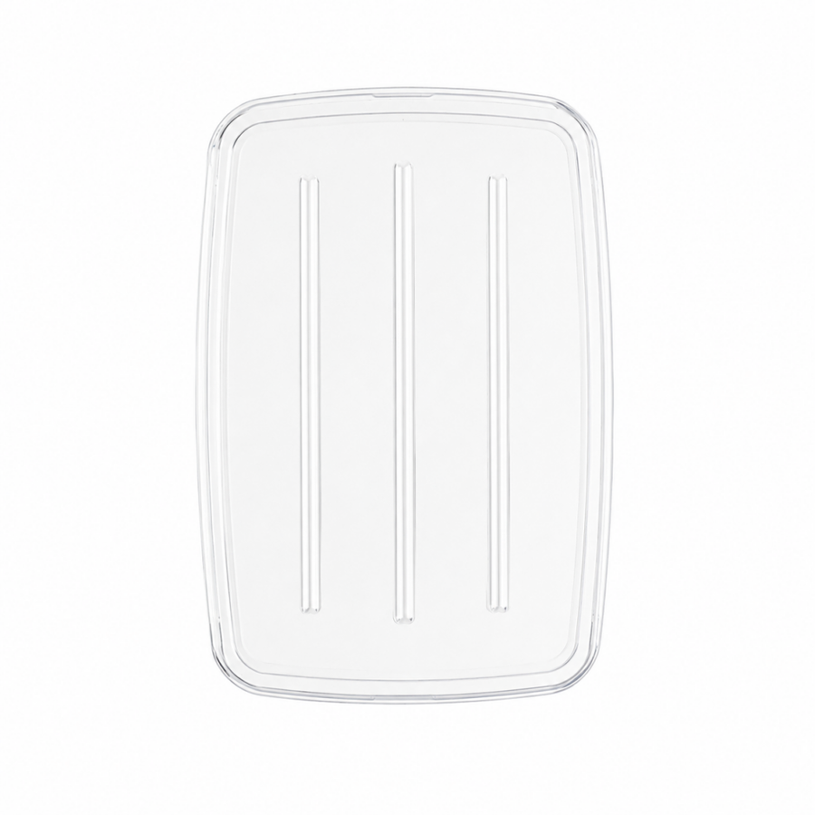 Clear lid fitted on the 52 oz deep rectangular tray