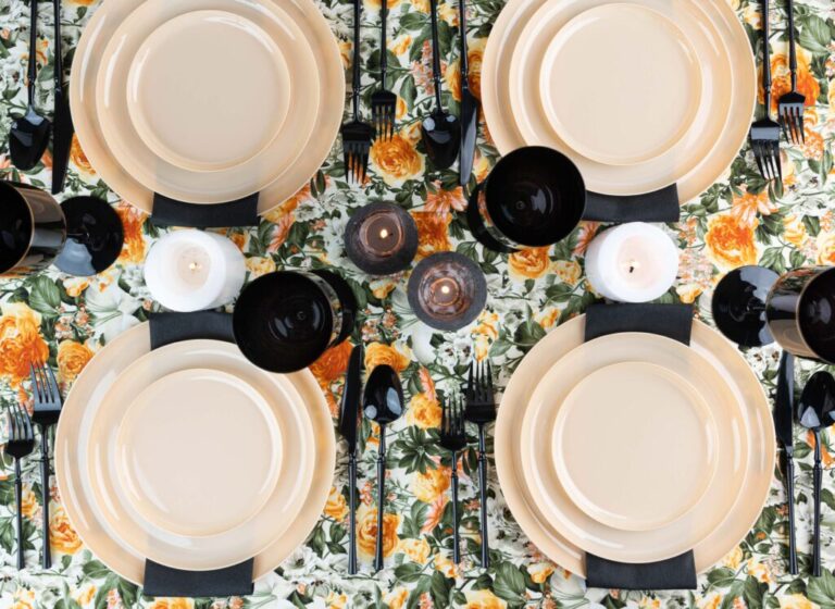 Dark Beige Plates- 10 Count - The Closeout Connection