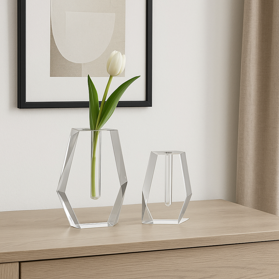 Clear Vase - The Closeout Connection