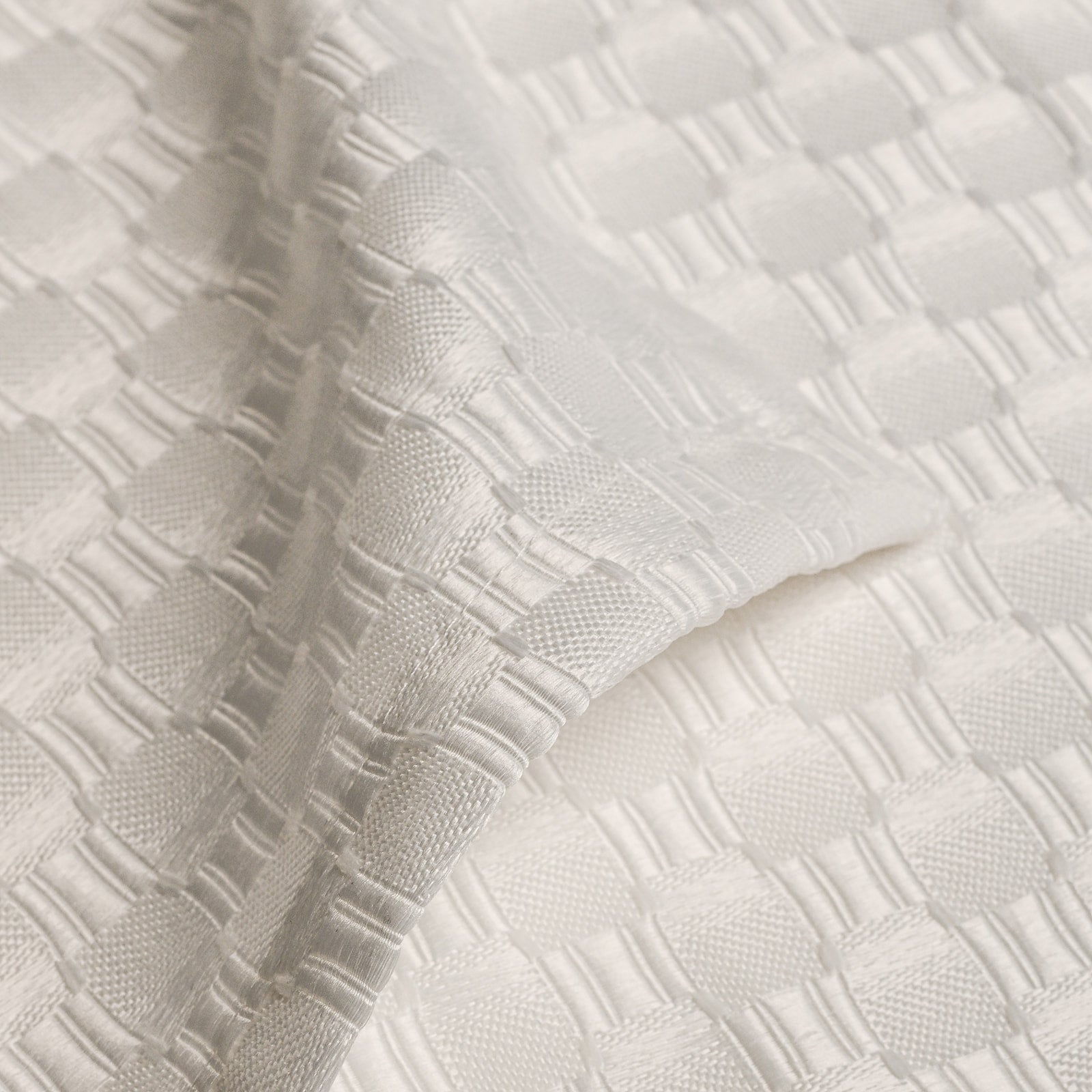 Contessa White Tablecloth - The Closeout Connection