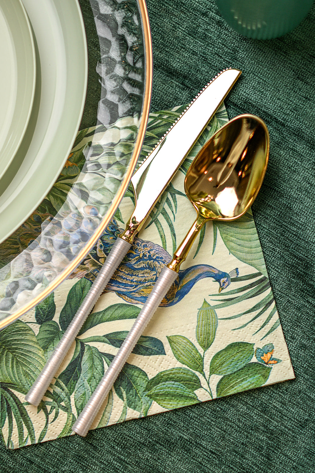 154 Piece - Emerald Noir Scape 10 Guests