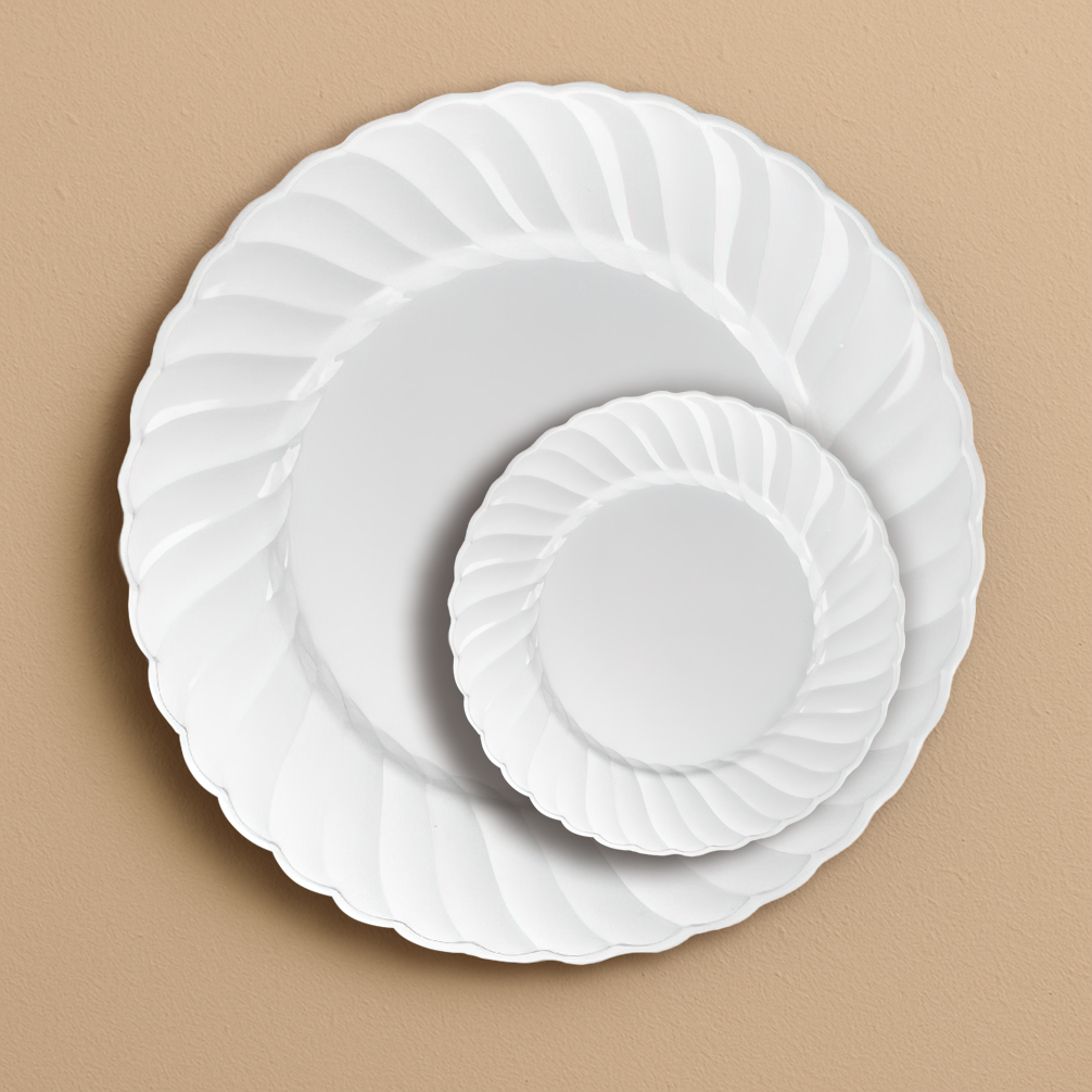 Elegant Plastic Plates White- 18 Count