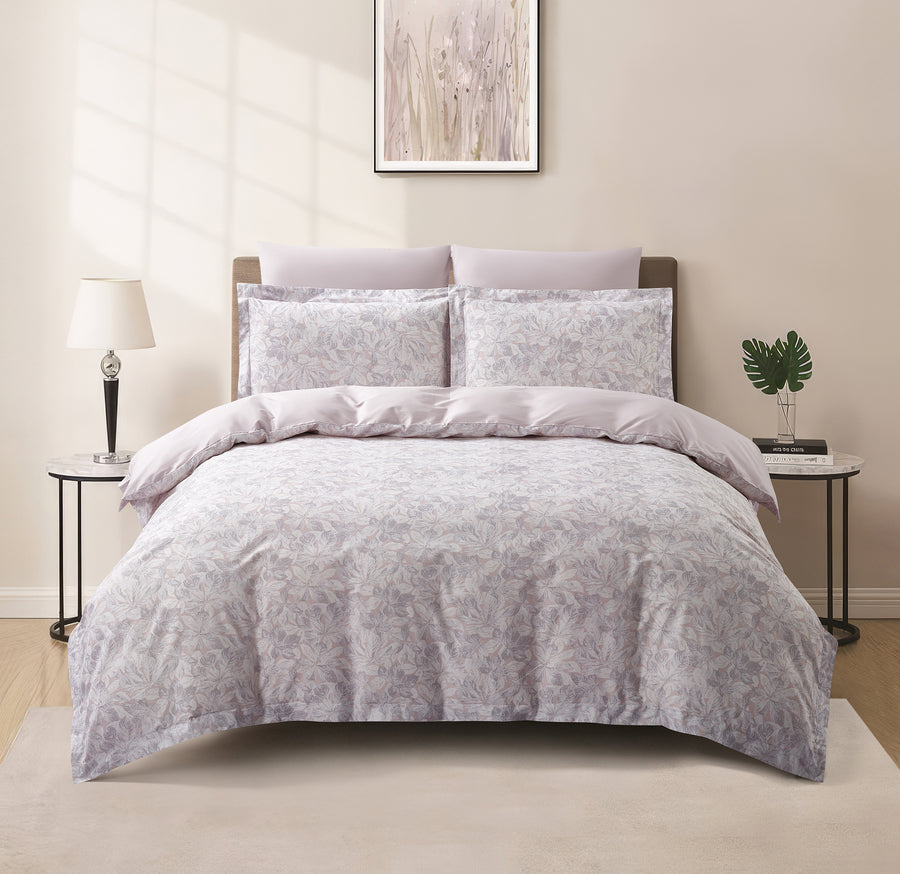Rose Mist 8 Piece Bedding Set
