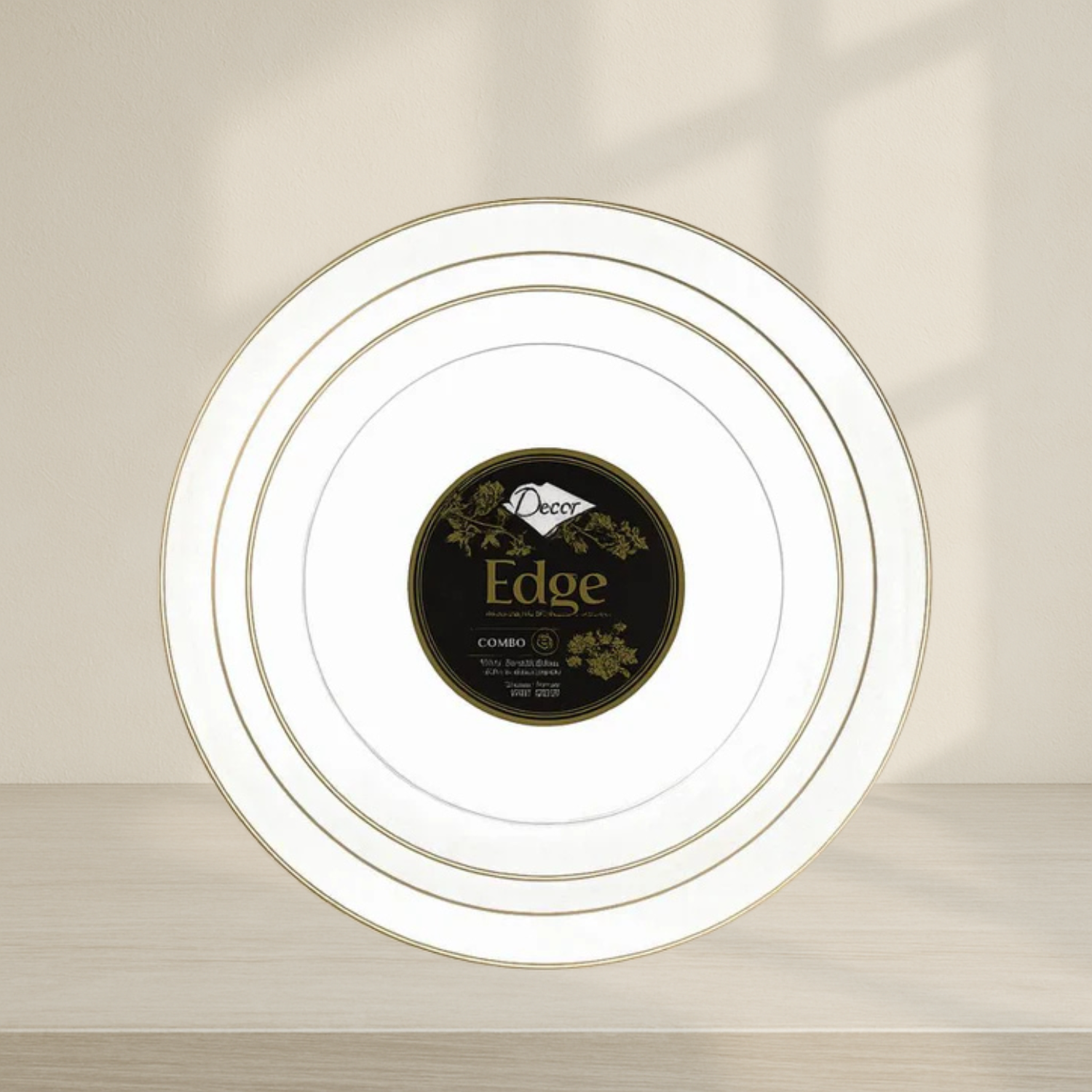 Decor Edge Collection Clear/Gold Plates