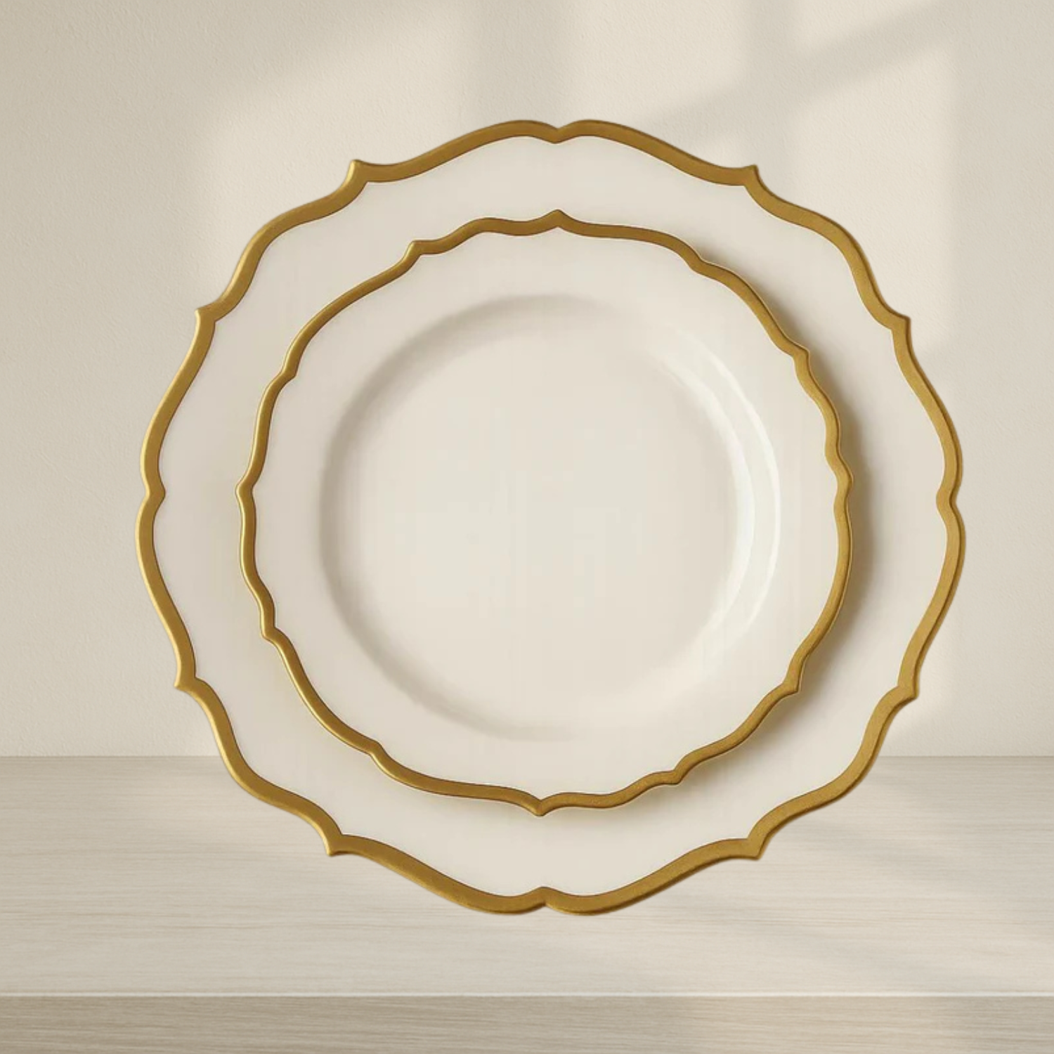 Gold Dinnerware - 32 Count