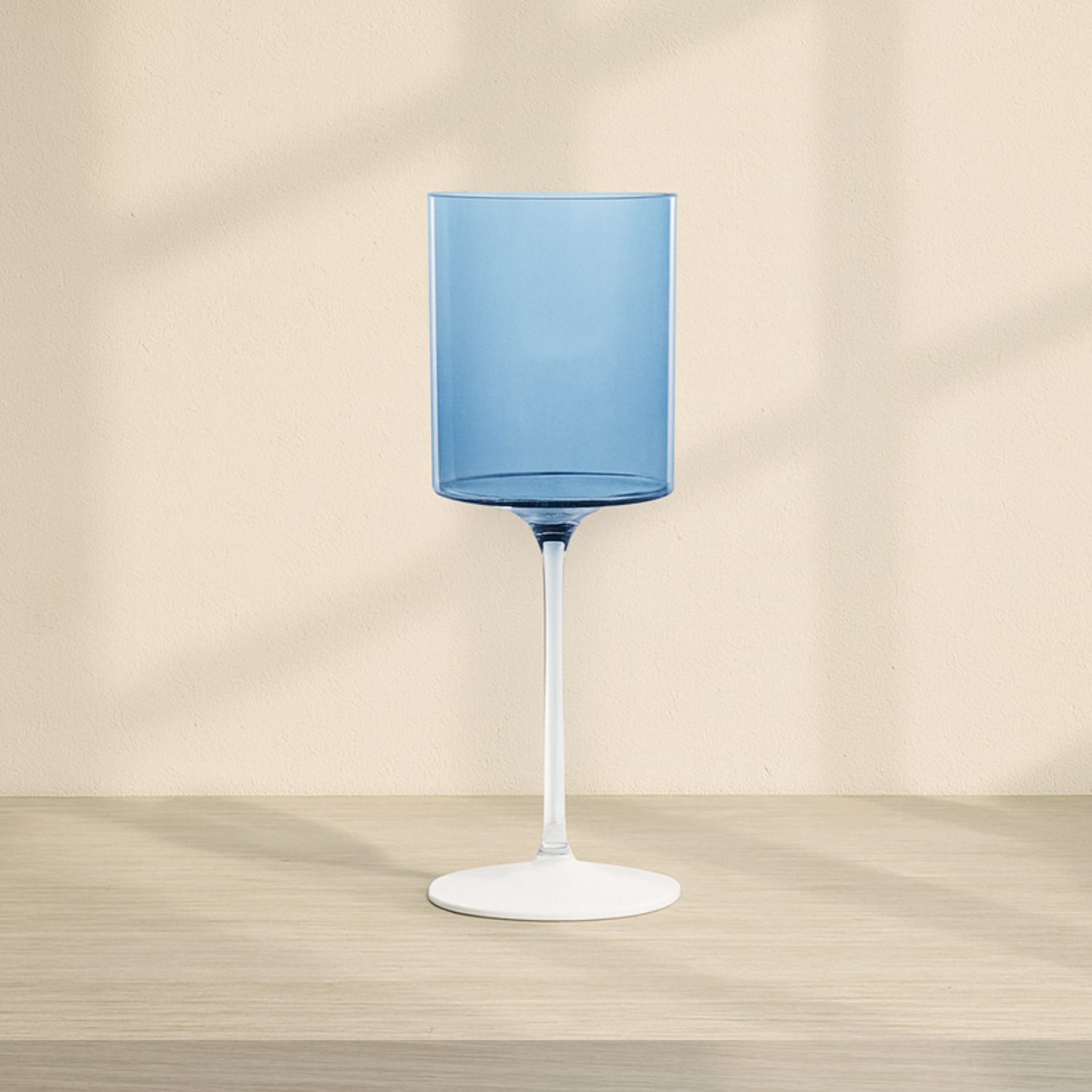 Two Tone Wine Glass Blue/Clear- 5 Count