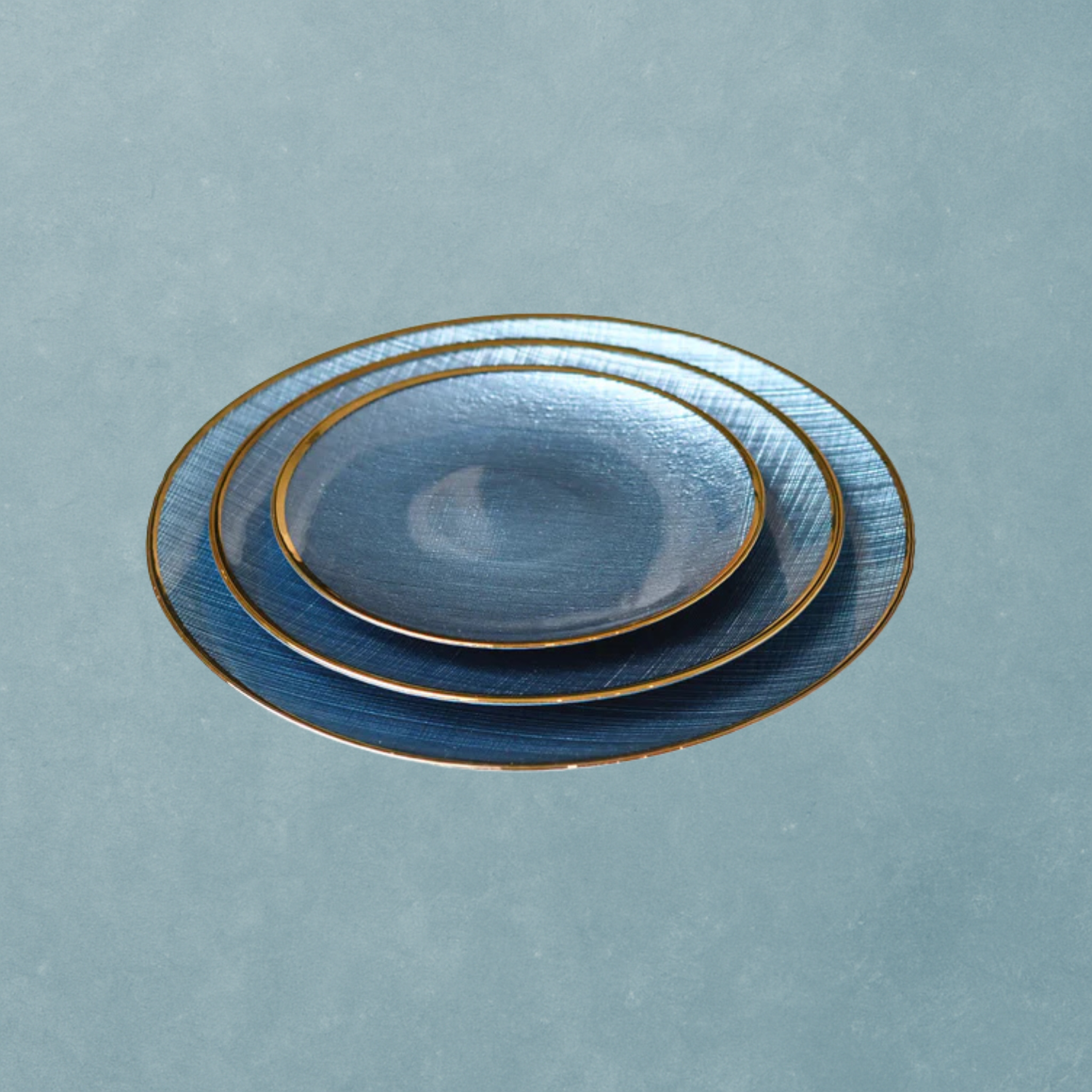 Invigo Living Blue Glass Dinner Plate with Gold Rim