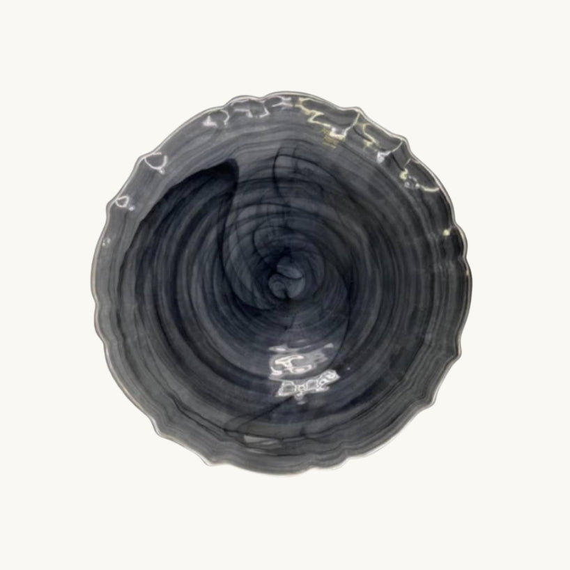 Alabaster Scallop Black w/Silver 13"