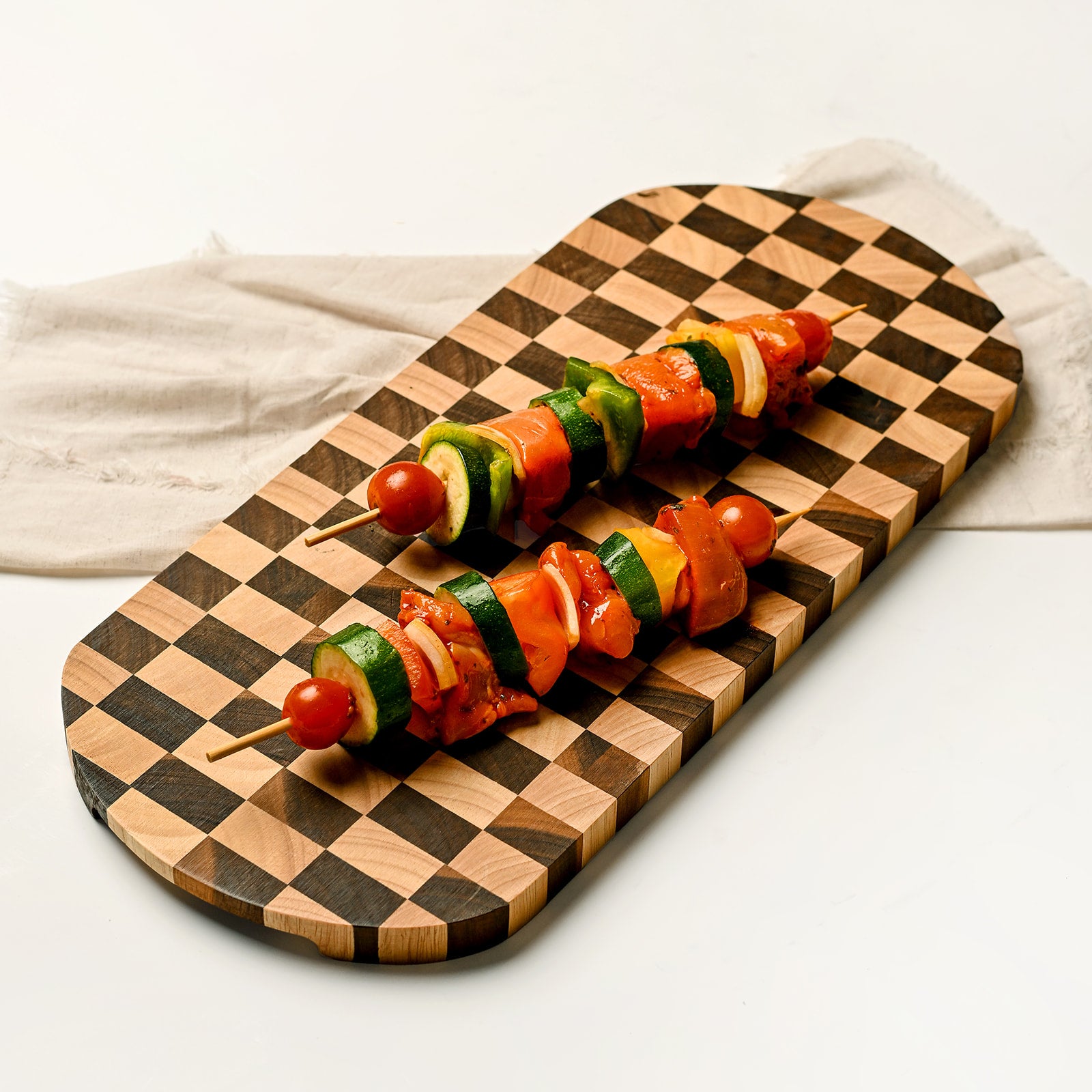 17 Inches - Oval Checkered Wooden Board - The Closeout Connection