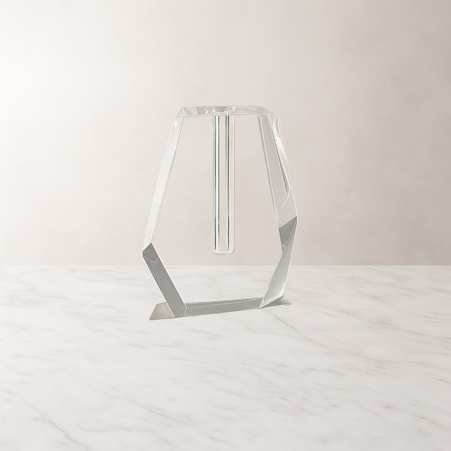 Clear Vase - The Closeout Connection