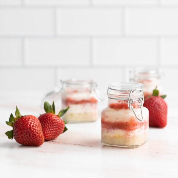 Plastic Dinnerware - Desert & Miniware