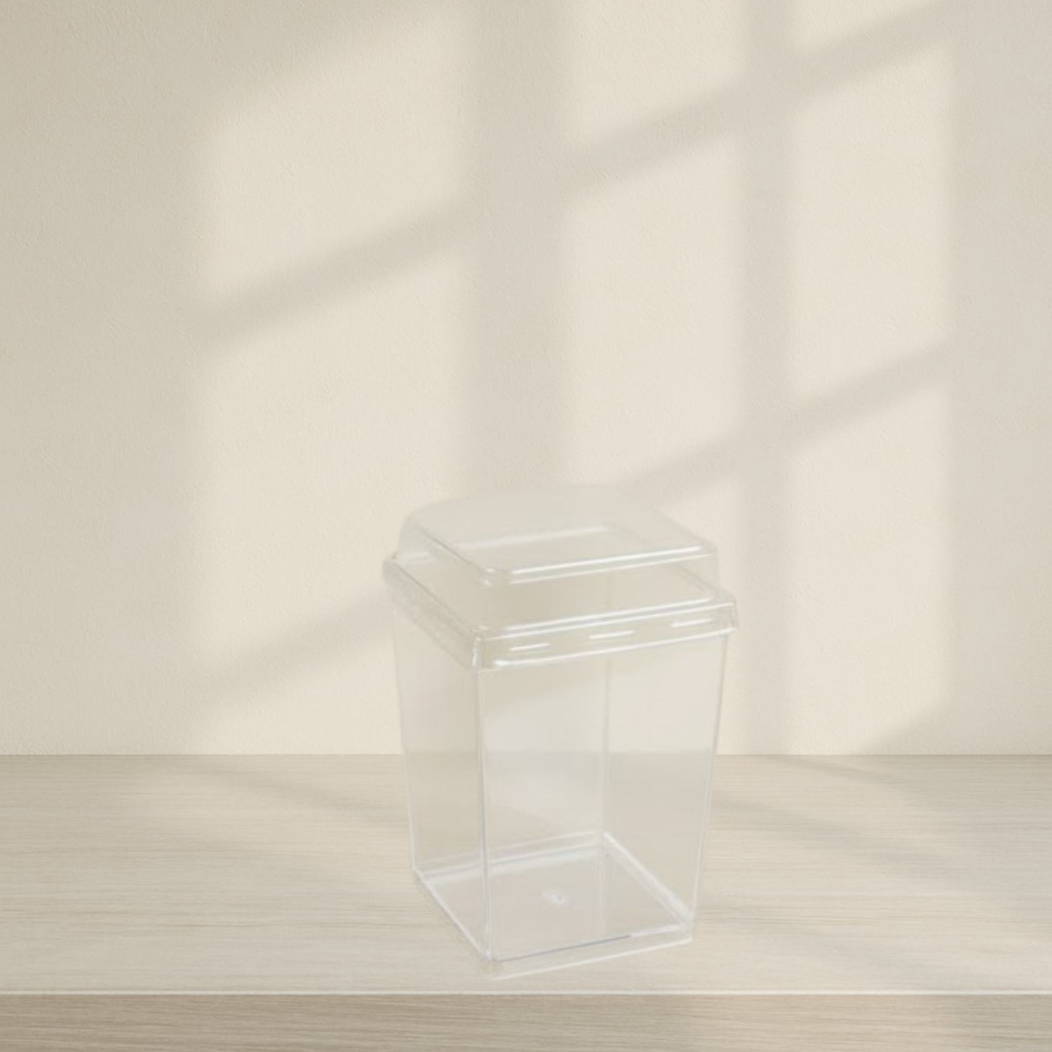 Square Cups with Lids - 10 Count