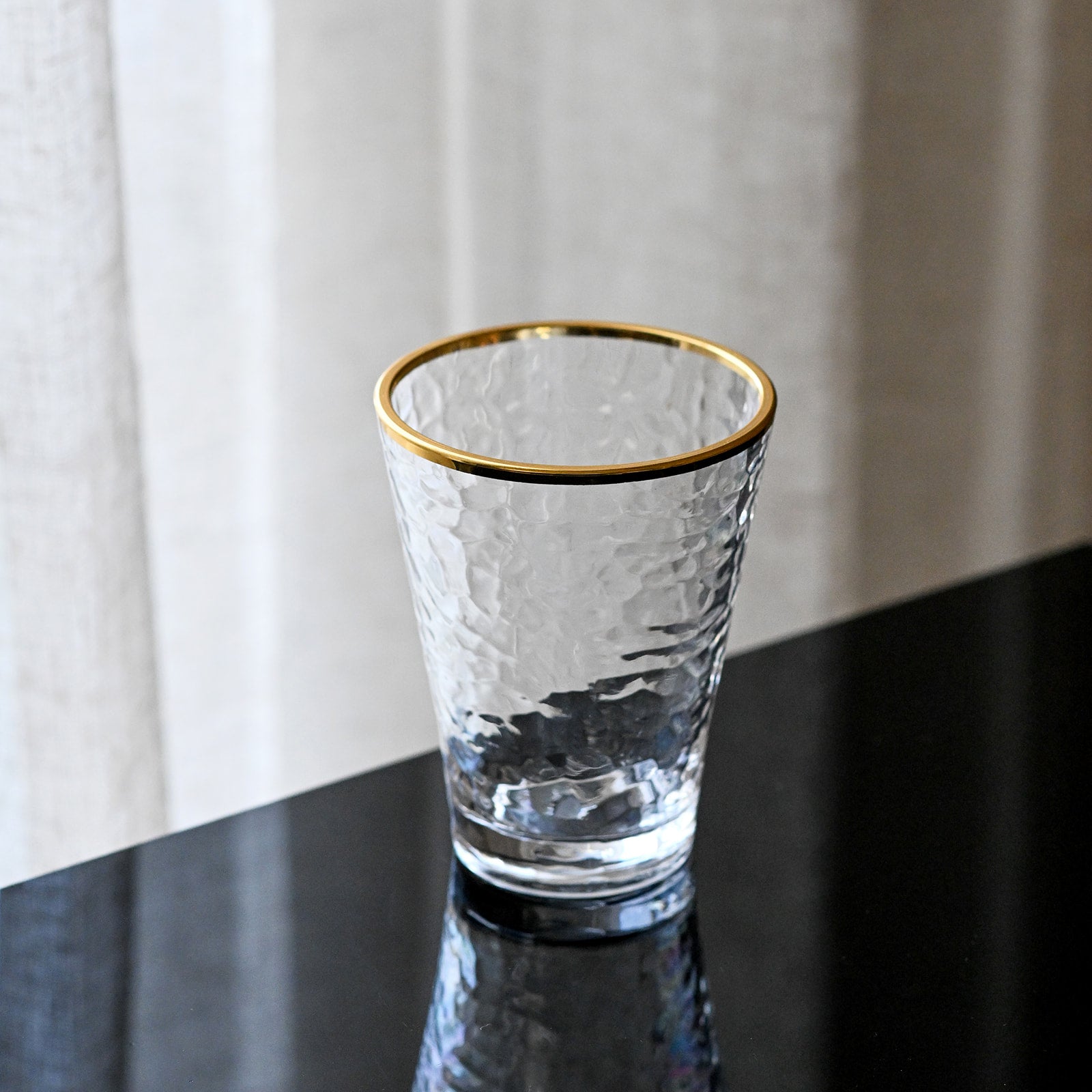 Small Tumbler Clear Transparent Top with Golden Rim - The Closeout Connection