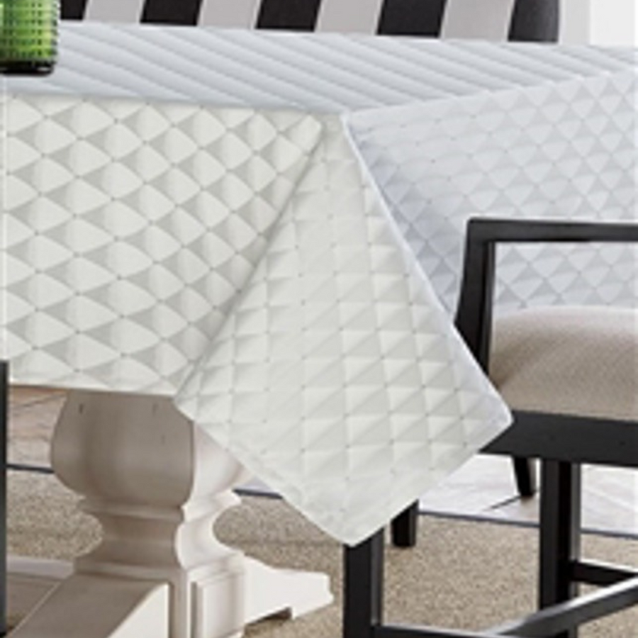 Brookfield White Tablecloth - The Closeout Connection