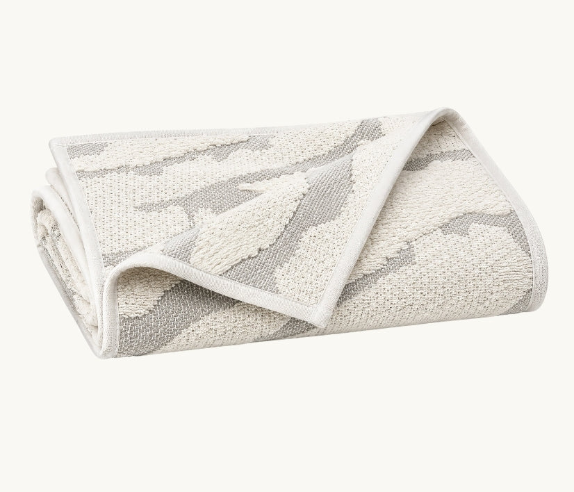 Marquis Hand Towel 30" x 20"