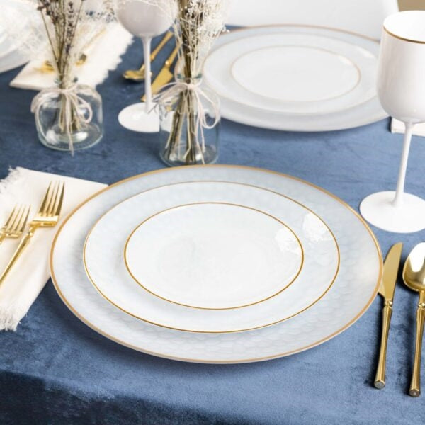 Organic Hammered Plates Gold Rim - 10 Count - White