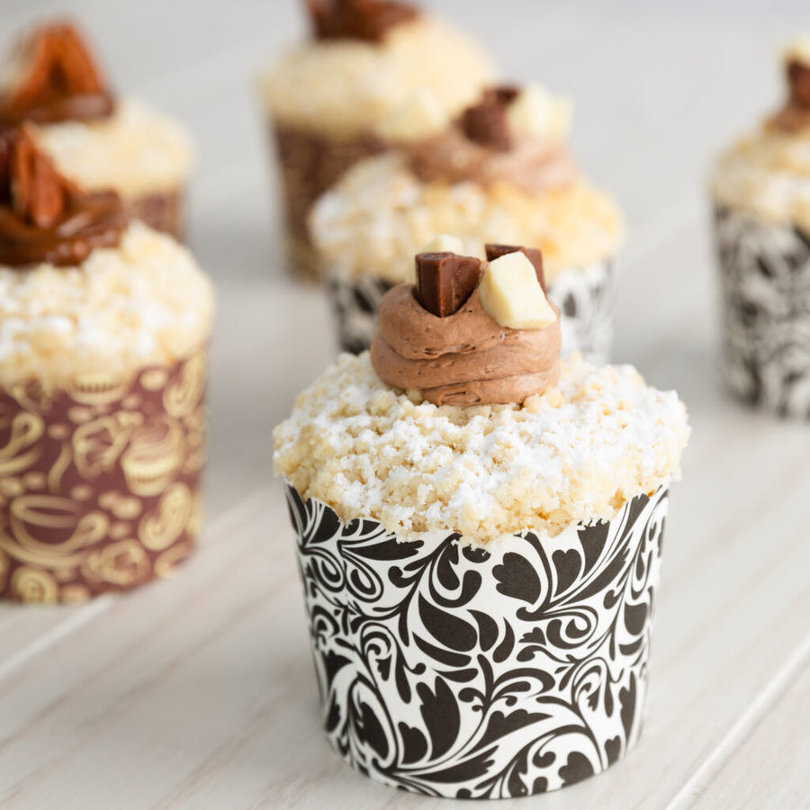 Scalloped Design Small Baking Cups - 20 Count - The Closeout Connection