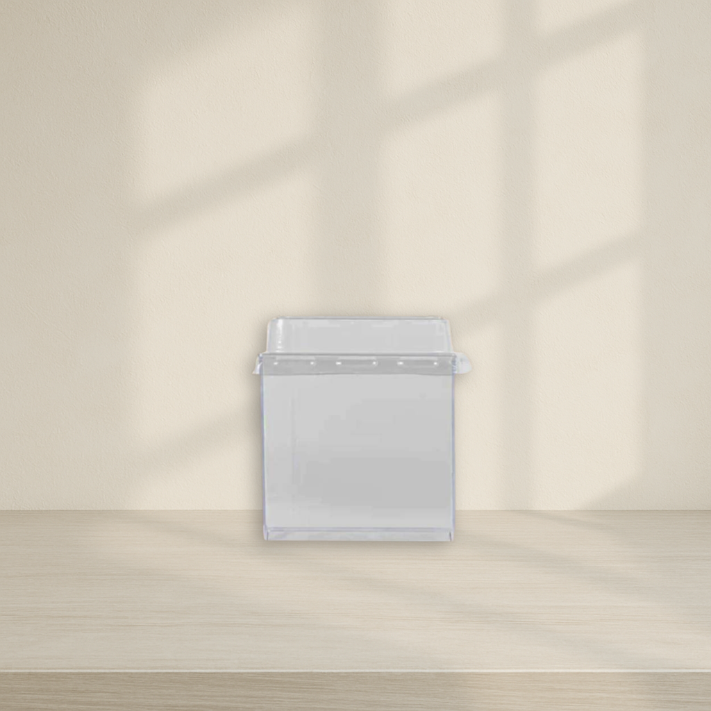 Square Cups With Lids - 8 Count