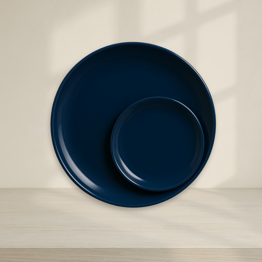 The Edge Collection Dark Blue Plates- 10 Count