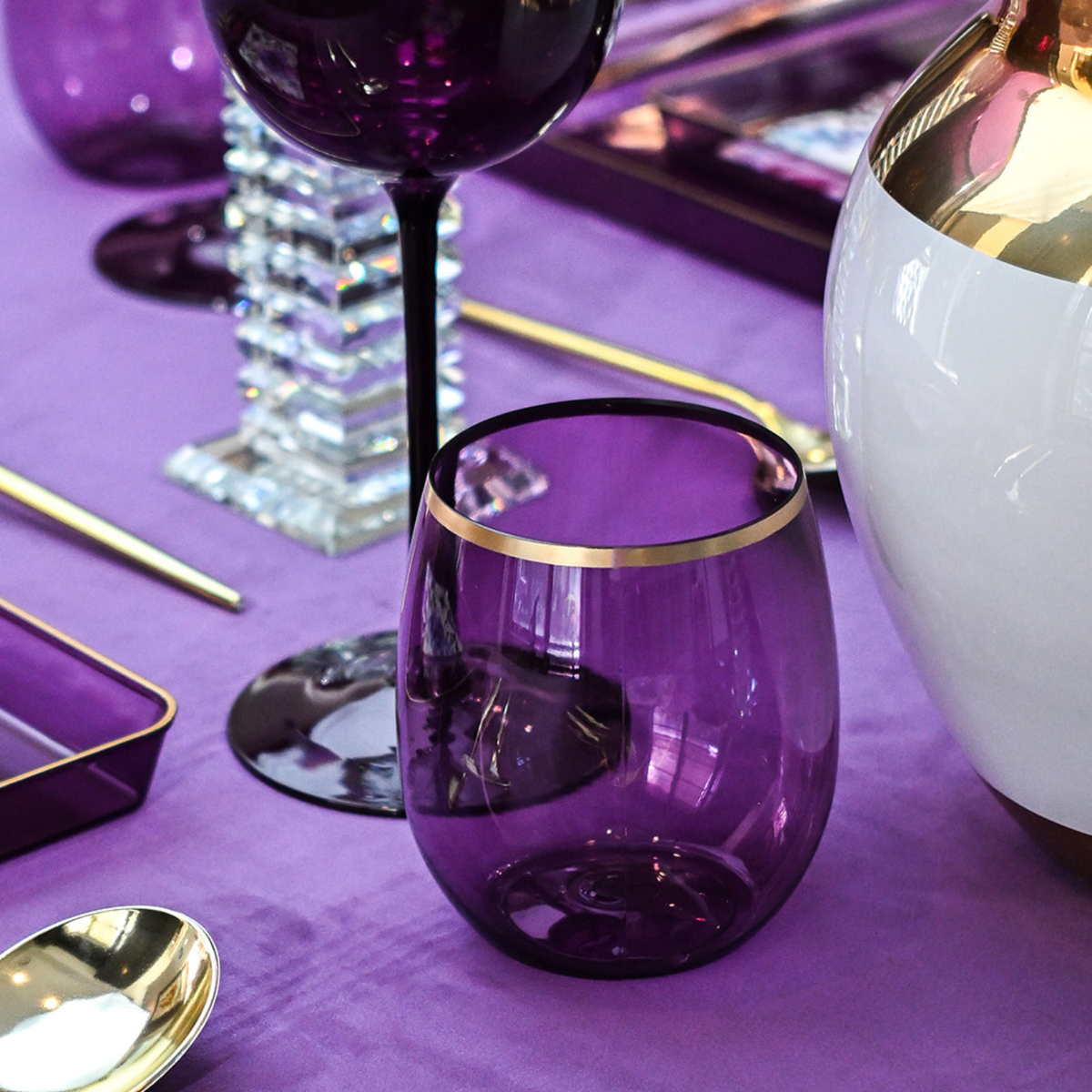 142 Piece Set - Purple Petal Scape 10 Guests