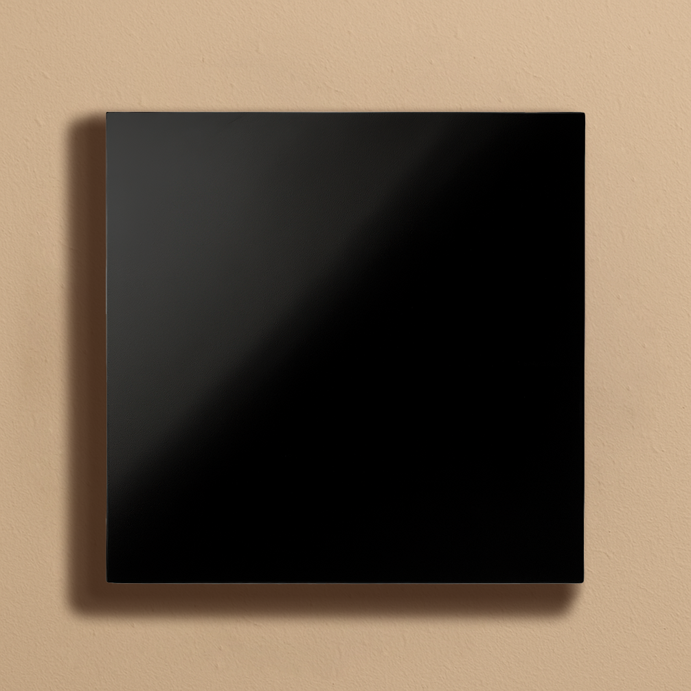 Black Square Mirror Charger