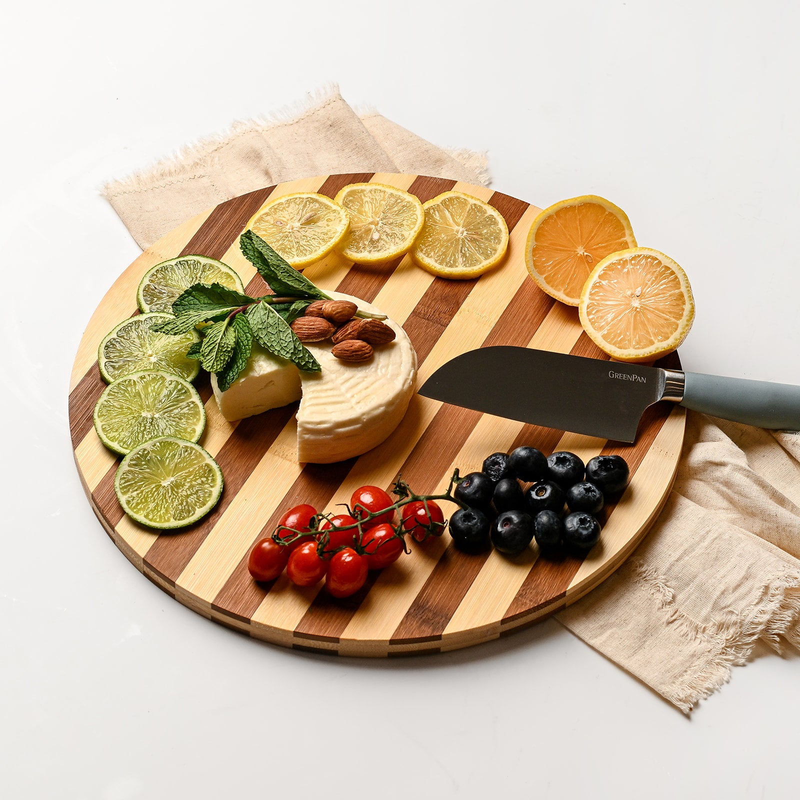 Two Tone Round Wooden Board - The Closeout Connection