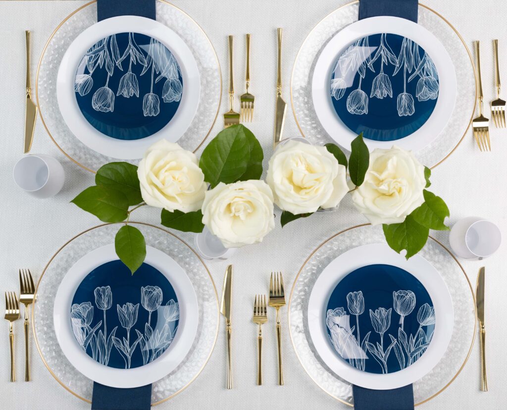 White/Navy Blue Dinnerware- 32 Count