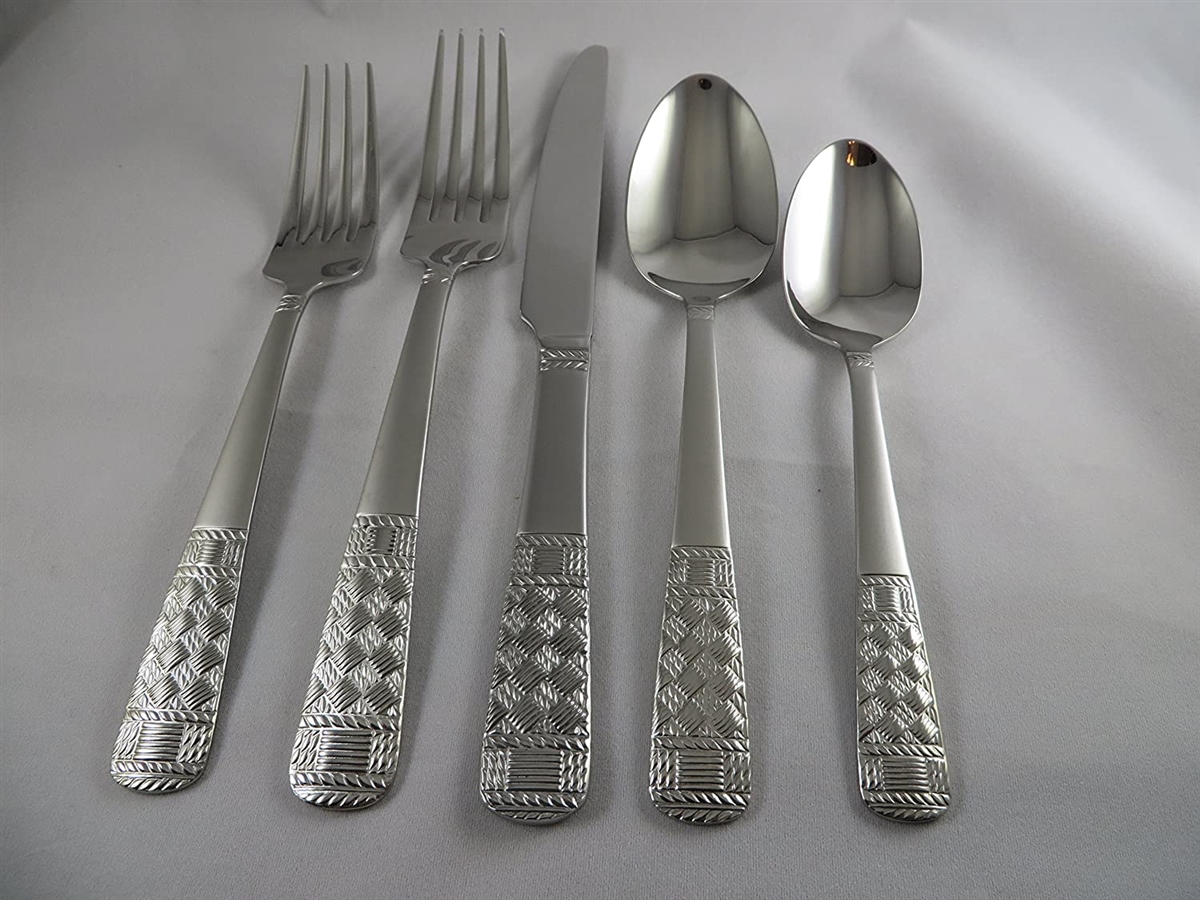 20Pc Service For 4 Cutlery In Contemporary Design   09944 2T 